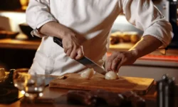 Бухаров предлагает решение кадрового вопроса в Федерации рестораторов buharov predlagaet reshenie kadrovogo voprosa v federaczii restoratorov-fabrec-ru-0