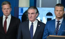 Дэн Дрисколл и Пит Хегсет сталкиваются в конфликте внутри Пентагона den driskoll i pit hegset stalkivayutsya v konflikte vnutri pentagona-fabrec-ru-0