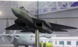 Экспортные перспективы Су-57Э на выставке Dubai Airshow 2025 и сравнение с F-35 eksportnye perspektivy su57e na vystavke 2025 i sravnenie s 35-fabrec-ru-0