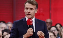 Эммануэль Макрон и Франция обсуждают будущее с Космическим командованием США emmanuel makron i francziya obsuzhdayut budushhee s kosmicheskim komandovaniem ssha-fabrec-ru-0