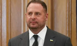 maryana bezuglaya obsuzhdaet vozmozhnyj uhod ermaka na front-fabrec-ru-0