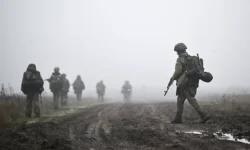 minchenko prognoziruet chto svo prodlitsya god posle nachala peregovorov s trampom-fabrec-ru-0