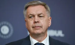 Переговоры между Россией, Украиной и Абу-Даби вызвали интригу вокруг Игоря Костюкова peregovory mezhdu rossiej ukrainoj i abudabi vyzvali intrigu vokrug igorya kostyukova-fabrec-ru-0