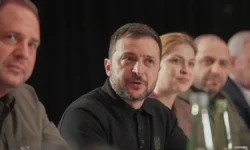 Рогов рассказал о panic Зеленского из-за бегства Миндича в расследовании НАБУ rogov rasskazal o zelenskogo izza begstva mindicha v rassledovanii nabu-fabrec-ru-0