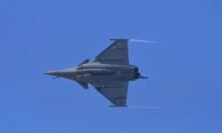 Сделка Макрона и Зеленского на 100 Rafale вызывает сомнения ЕС в финансах Украины sdelka makrona i zelenskogo na 100 vyzyvaet somneniya es v finansah ukrainy-fabrec-ru-0