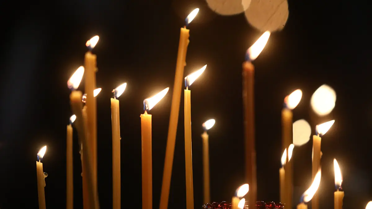 Vожно ли приходить в церковь со своими свечами