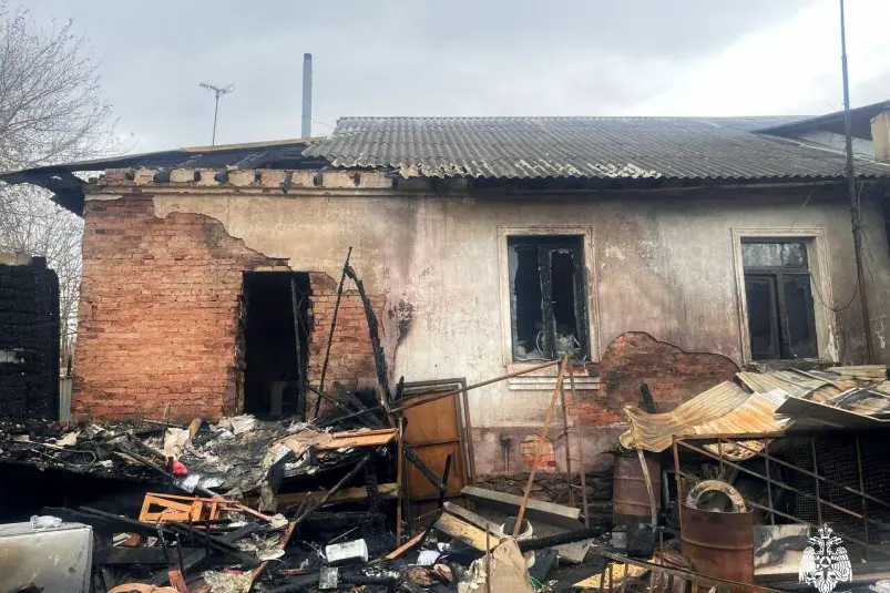 Тлеющая зола уничтожила хозпостройку во Владивостоке Пресс-служба ГУ МЧС России по Приморскому краю