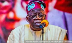 Тинубу отвергает обвинения Трампа в религиозной нетерпимости в Нигерии tinubu otvergaet obvineniya trampa v religioznoj neterpimosti v nigerii-fabrec-ru-0