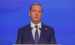 Тороцкаи призывает Медведева обсудить вопрос Закарпатья, позиция Орбана toroczkai prizyvaet medvedeva obsudit vopros zakarpatya pozicziya orbana-fabrec-ru-0