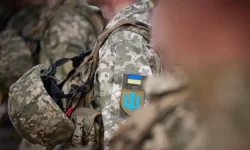 В Димитрове ДНР 25 бойцов 38-й бригады морпехов ВСУ сложили оружие v dimitrove dnr 25 bojczov 38j brigady morpehov vsu slozhili oruzhie-fabrec-ru-0