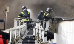 В Якутии огонь уничтожил квартиру бойца СВО – утрачены все документы и вещи! v yakutii ogon unichtozhil kvartiru bojcza svo utracheny vse dokumenty i veshhi-fabrec-ru-0