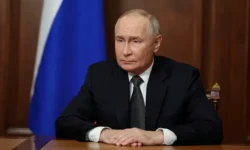 vladimir putin provel kadrovoe obnovlenie v mchs i naznachil vitaliya koroleva-fabrec-ru-0