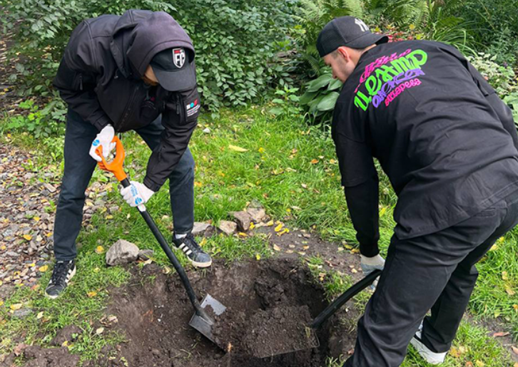 Алексей Вихарев и РЭО дарят новую жизнь сенсорному саду Екатеринбурга