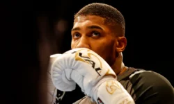 Энтони Джошуа получил легкие травмы в результате ДТП в Нигерии entoni dzhoshua poluchil legkie travmy v rezultate dtp v nigerii-fabrec-ru-0