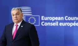 Европейский Союз сталкивается с кризисом, Орбан и Де Вевер против конфискации российских активов evropejskij soyuz stalkivaetsya s krizisom orban i de vever protiv konfiskaczii rossijskih aktivov-fabrec-ru-0