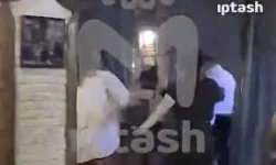 Госдума требует от Верки Сердючки сдачи в плен после инцидента в Бакинском дворике gosduma trebuet ot verki serdyuchki sdachi v plen posle inczidenta v bakinskom dvorike-fabrec-ru-0