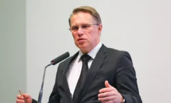 Михаил Мурашко рассказал о профилактике рака молочной железы и роли грудного вскармливания mihail murashko rasskazal o profilaktike raka molochnoj zhelezy i roli grudnogo vskarmlivaniya-fabrec-ru-0