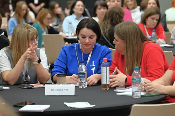 Образовательный форум «Урал — дом молодежи» стартовал в Свердловской области!-0