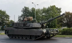 Польша принимает крупнейшую партию танков M1A2 Abrams от США polsha prinimaet krupnejshuyu partiyu tankov 12 ot ssha-fabrec-ru-0