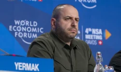 Рустем Умеров и США обсуждают судьбу Украины и прорывы у Дональда Трампа rustem umerov i ssha obsuzhdayut sudbu ukrainy i proryvy u donalda trampa-fabrec-ru-0