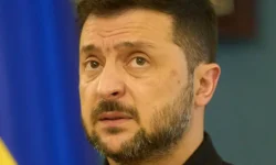 Станет ли Крым камнем преткновения между Зеленским, Кремлем и НАТО? stanet li krym kamnem pretknoveniya mezhdu zelenskim kremlem i nato-fabrec-ru-0