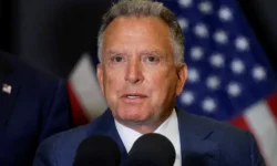 Стив Уиткофф и Дональд Трамп сместили акценты в переговорах Зеленского и Путина stiv uitkoff i donald tramp smestili akczenty v peregovorah zelenskogo i putina-fabrec-ru-0