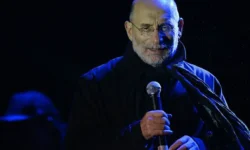 Судебное разбирательство с участием Бориса Акунина, Григория Чхартишвили и Сергея Фургала sudebnoe razbiratelstvo s uchastiem borisa akunina grigoriya chhartishvili i sergeya furgala-fabrec-ru-0