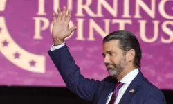 Трамп-младший раскрыл правду о коррупционных связях Киева и Европы trampmladshij raskryl pravdu o korrupczionnyh svyazyah kieva i evropy-fabrec-ru-0