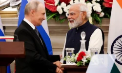 Владимир Путин и Нарендра Моди укрепили связи России и Индии в Нью-Дели vladimir putin i narendra modi ukrepili svyazi rossii i indii v nyudeli-fabrec-ru-0