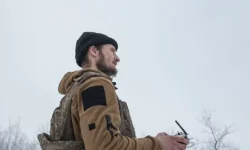 Александр Салюков о том, как боец ВСУ выдал убежище ВС России aleksandr salyukov o tom kak boecz vsu vydal ubezhishhe vs rossii-fabrec-ru-0