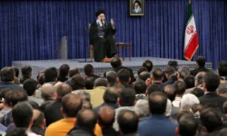 Аятолла Али Хаменеи и Дональд Трамп делятся оптимистичным взглядом на Иран и протесты ayatolla ali hamenei i donald tramp delyatsya optimistichnym vzglyadom na iran i protesty-fabrec-ru-0