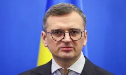 Дмитрий Кулеба и Владимир Зеленский обсуждают интриги вокруг СВР dmitrij kuleba i vladimir zelenskij obsuzhdayut intrigi vokrug svr-fabrec-ru-0