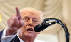 Дональд Трамп пригласил Владимира Путина в Совет мира по Газе donald tramp priglasil vladimira putina v sovet mira po gaze-fabrec-ru-0