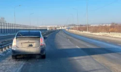 ГИБДД Артёма ищет водителя Toyota Land Cruiser Prado после ДТП gibdd artyoma ishhet voditelya posle dtp-fabrec-ru-0