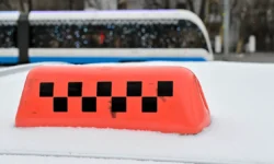 Госуслуги и Минцифры РФ сообщают о проверке такси по QR-коду для безопасности поездок gosuslugi i minczifry rf soobshhayut o proverke taksi po kodu dlya bezopasnosti poezdok-fabrec-ru-0