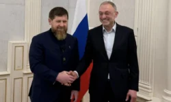 Кадыров и Керимов обсудили путь к единству и новому будущему kadyrov i kerimov obsudili put k edinstvu i novomu budushhemu-fabrec-ru-0