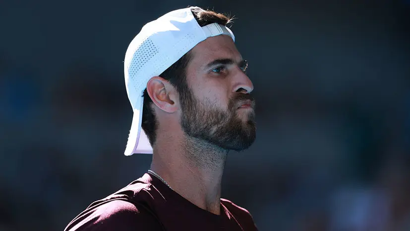 Хачанов проиграл Дардери в третьем круге Australian Open