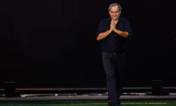 Мишель Платини уверен Джанни Инфантино не виноват в его уходе из УЕФА mishel platini uveren dzhanni infantino ne vinovat v ego uhode iz uefa-fabrec-ru-0