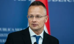 Петер Сийярто резко выступил против решений Парижа по Украине и России peter sijyarto rezko vystupil protiv reshenij parizha po ukraine i rossii-fabrec-ru-0