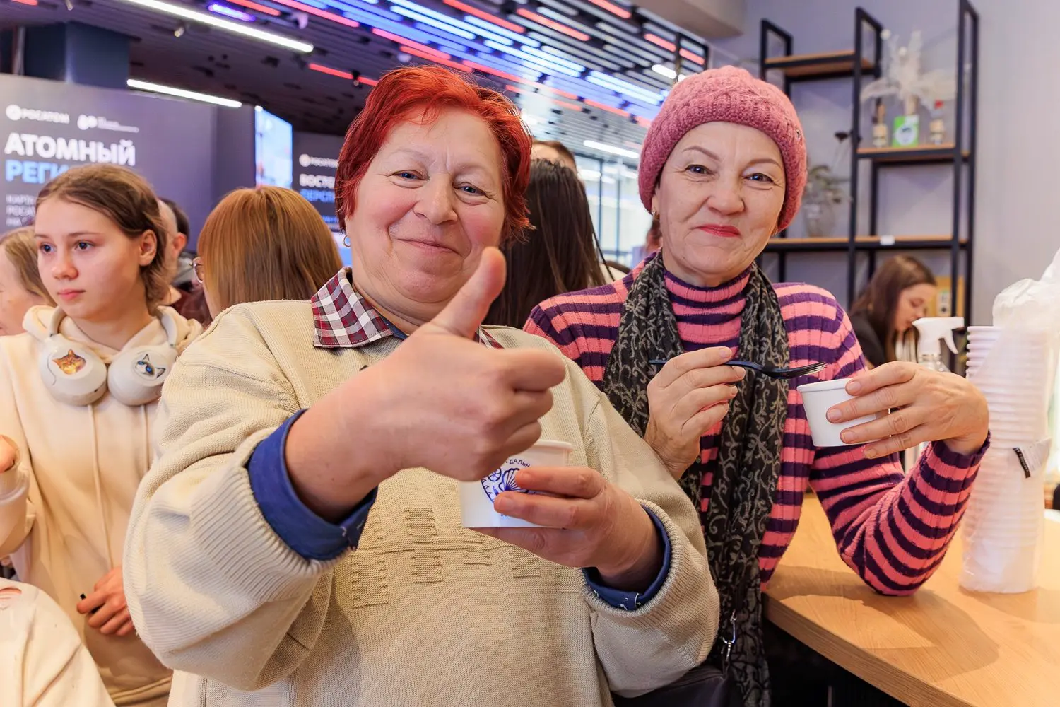 Вкусный праздник "День пельменя" объединил гостей во Владивостоке-0