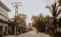 ДТП прервало отдых российских туристов в Таиланде dtp prervalo otdyh rossijskih turistov v tailande-fabrec-ru-0