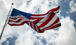 Каролин Левитт: США нейтрализовали иранский беспилотник karolin levitt ssha nejtralizovali iranskij bespilotnik-fabrec-ru-0