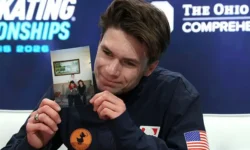 Максим Наумов посвятил выступление родителям на Олимпиаде maksim naumov posvyatil vystuplenie roditelyam na olimpiade-fabrec-ru-0