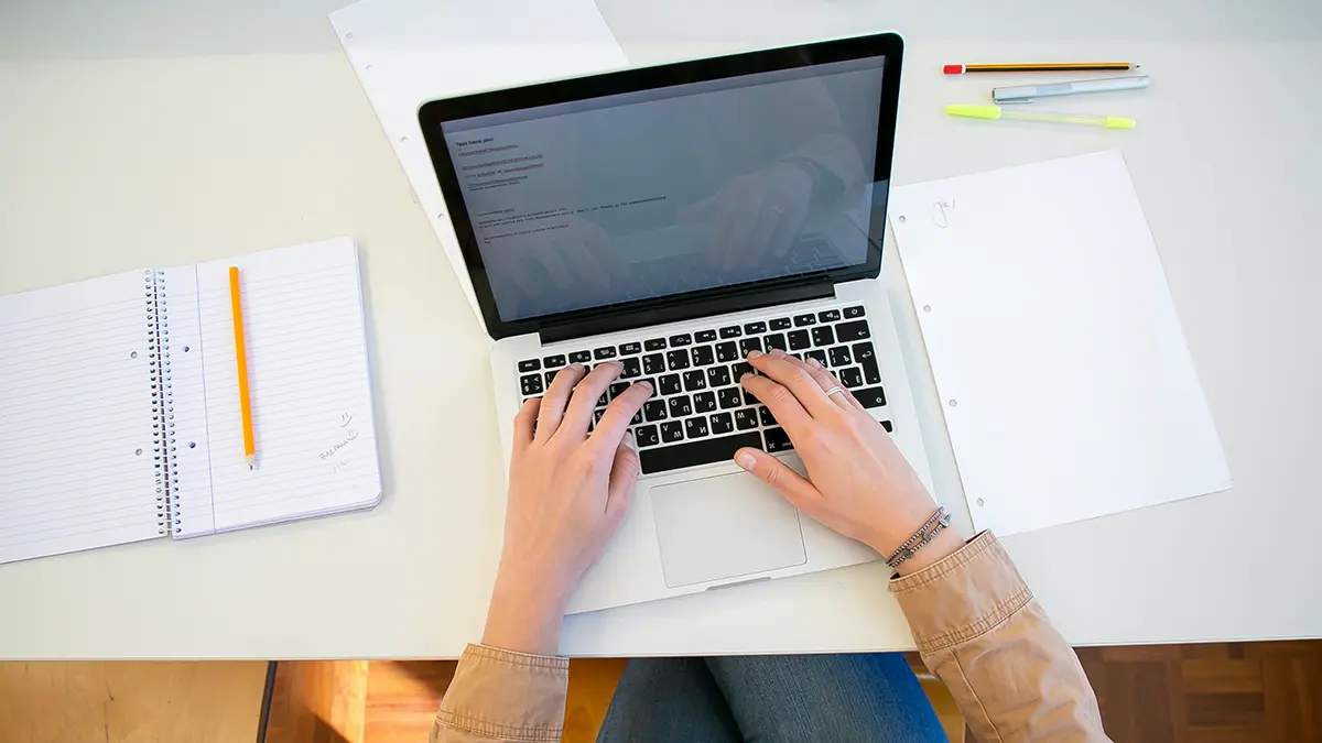 Россияне предпочли классический график работы 5/2