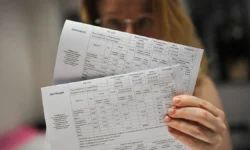 Сафонов и Афонин обсудили инициативы по тарифам ЖКХ в Думе safonov i afonin obsudili inicziativy po tarifam zhkh v dume-fabrec-ru-0