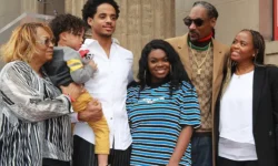 Снуп Догг гордится Кори Бродусом, Кэтрин О’Харой, памятью о дочери snup dogg gorditsya kori brodusom ketrin oharoj pamyatyu o docheri-fabrec-ru-0