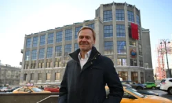 Собянин представил обновлённый Центральный телеграф и Вавиловскую sobyanin predstavil obnovlyonnyj czentralnyj telegraf i vavilovskuyu-fabrec-ru-0