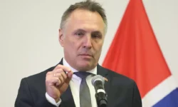 Угрозы для Норвегии-Тор Сандвик и Нильс Стенсонес видят Россию и Китай ugrozy dlya norvegiitor sandvik i nils stensones vidyat rossiyu i kitaj-fabrec-ru-0