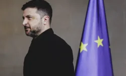 Зеленский и ЕС приняли судьбоносное решение по КСИР против Ирана zelenskij i es prinyali sudbonosnoe reshenie po ksir protiv irana-fabrec-ru-0