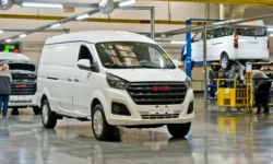 avtovaz nachal proizvodstvo  m7furgonov i minivenov dlya rossii-fabrec-ru-0